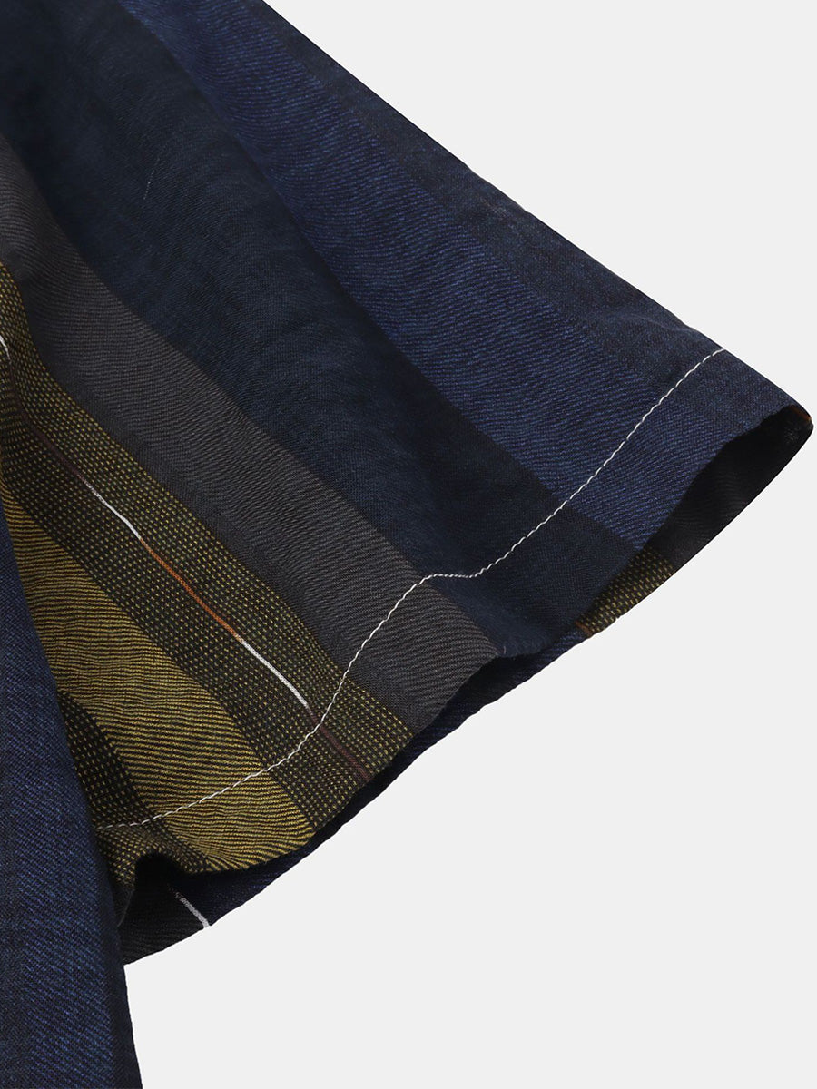 Camicia da uomo a maniche corte con stampa verticale
