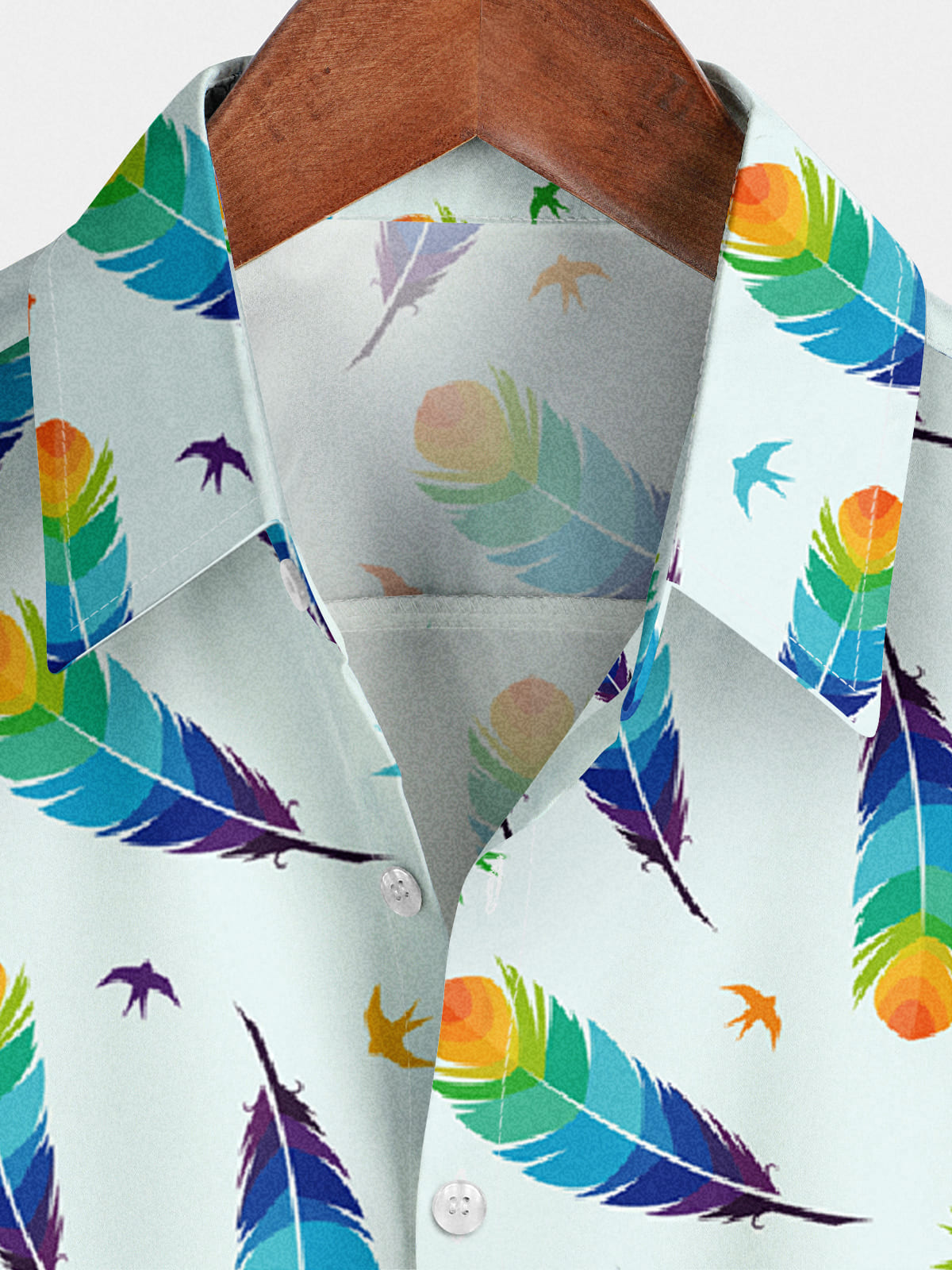 Camicia da uomo a maniche corte con stampa di piume