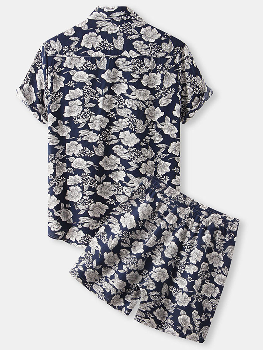 Completo da uomo con camicia e pantaloncini con stampa floreale