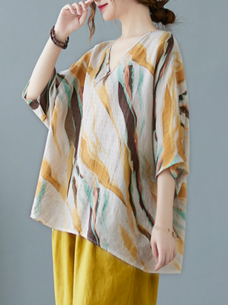 Casual printed V-neck shirt