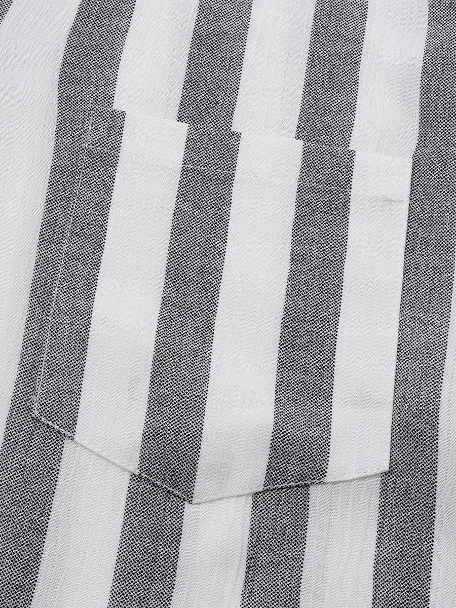 Camicia da uomo a maniche corte con stampa verticale